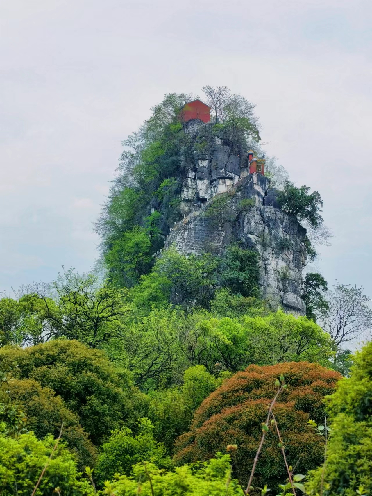 【携程攻略】桂林独秀峰王城景区景点,还可以吧啊，导游讲解挺亲切的，看就是体验一下曾经科考，自己琢磨
